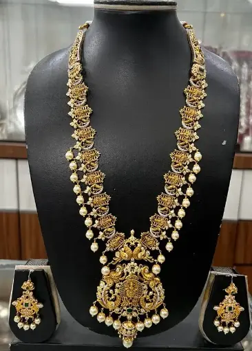Gold necklace